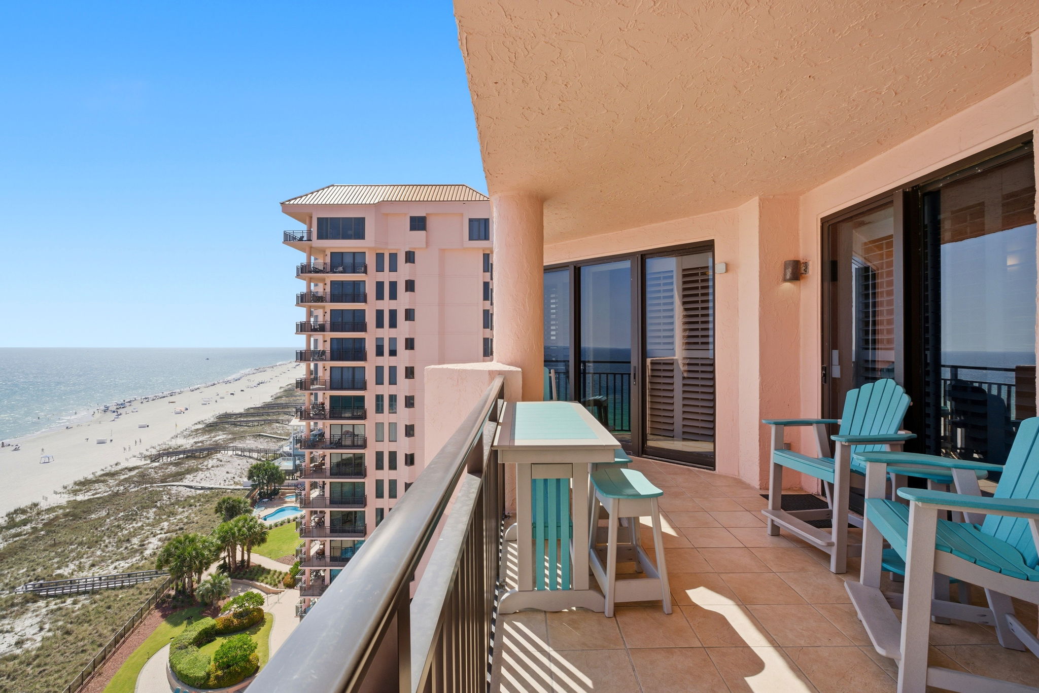 Testimonial Photo - https://perdidokey.icnd-cdn.com/images/testimonials/Seachase1104C balcony.jpg